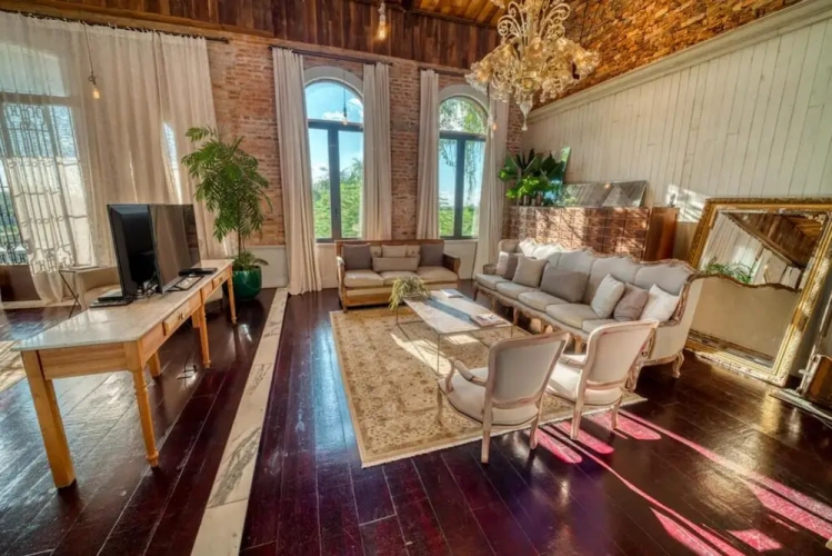 Presidential Suite with balcony