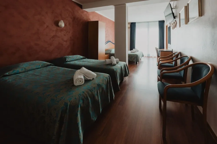 Standard Quadruple room with balcony