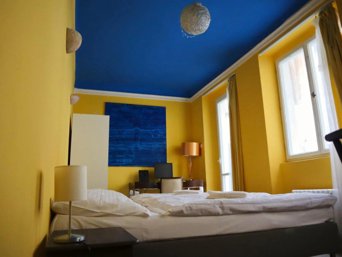 Charles Bridge Economic Hostel
