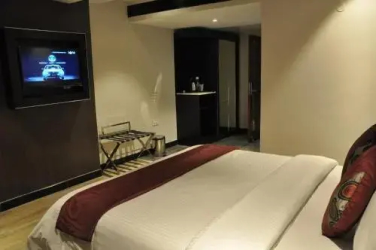 Shaans I Suites
