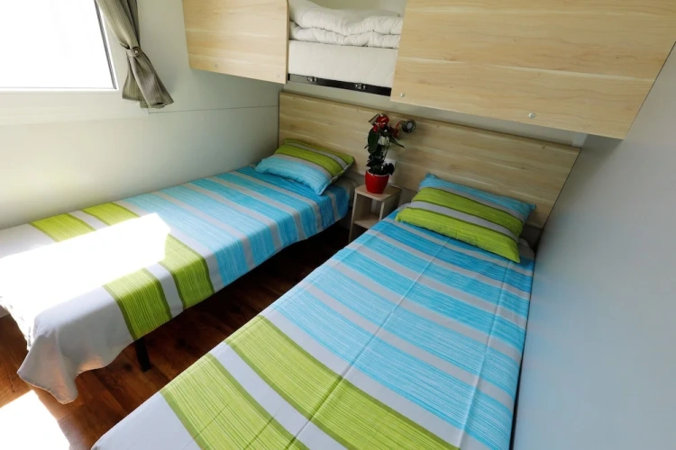 2 Bedrooms Comfort room