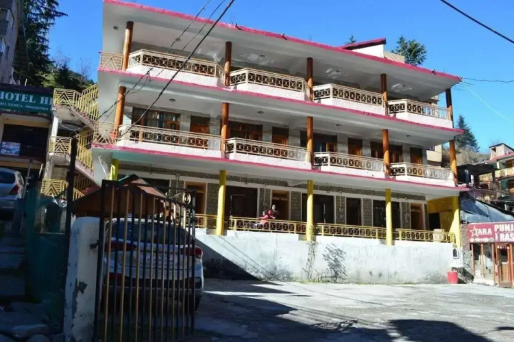 Tara Paying Guest House