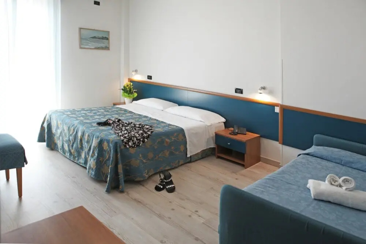 Hotel Mondial