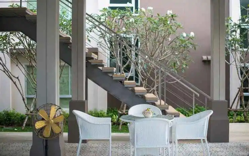 Baan Peang Ploen by Stone Head Hua Hin