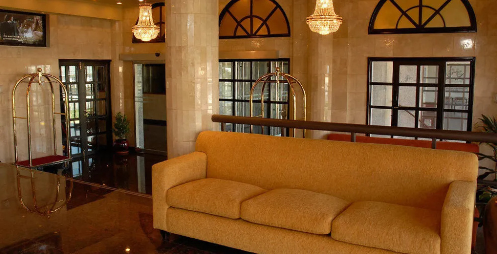 Status Hotel Casino