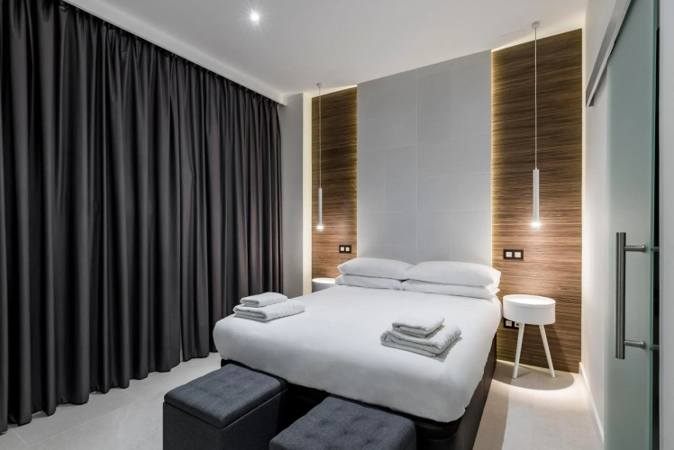Emba Room