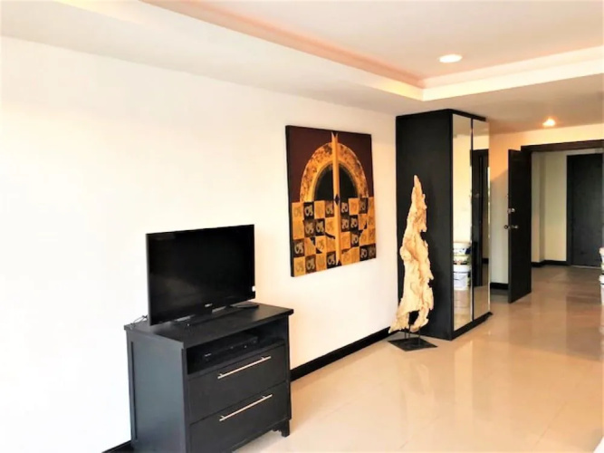 Platinum Suites Studio Condo Jomtien