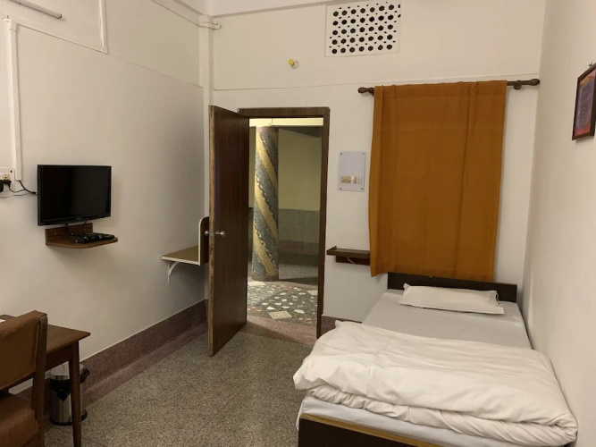 Hotel Saluja