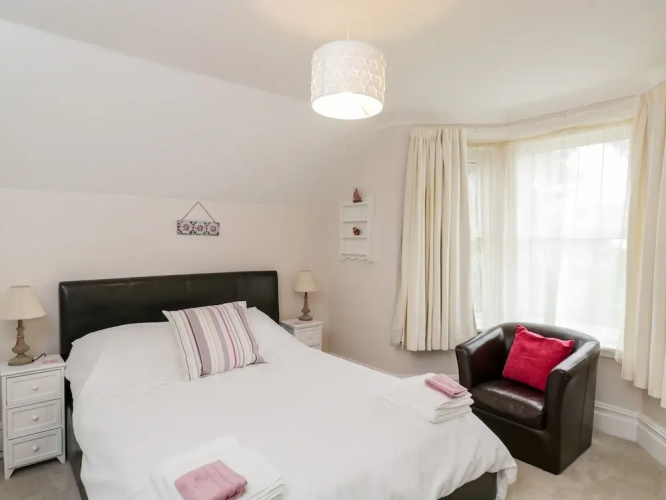 49 Ulwell Road