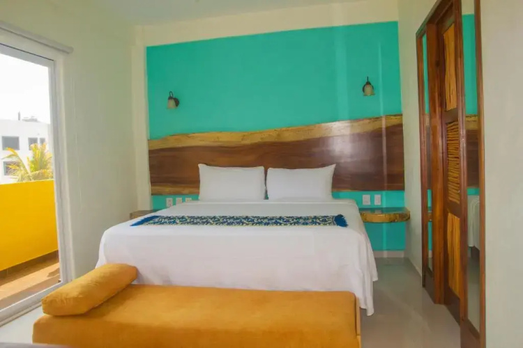 Hotel Happy Beach