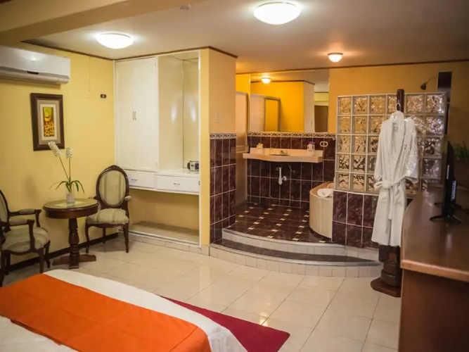 Recreo Hotel