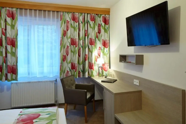 Standard Double room with garden view