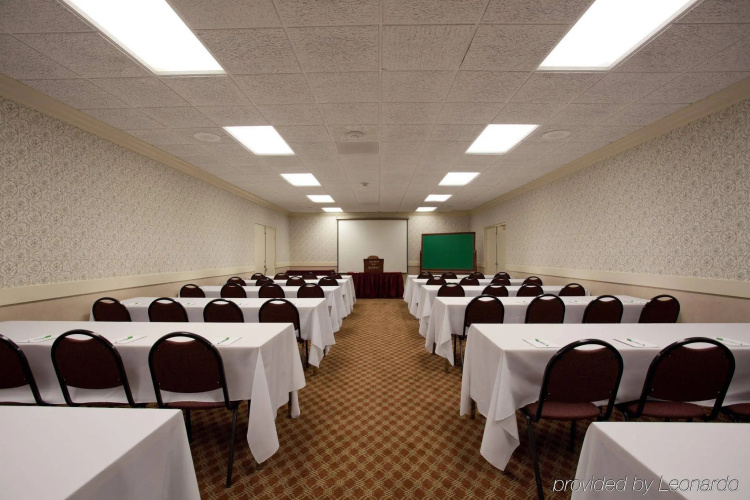 Holiday Inn Burbank-Media Center photo 18