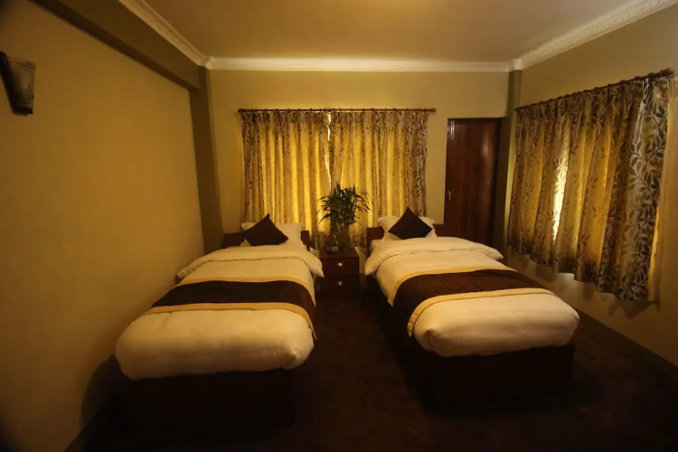 Himalayan Sherpa INN