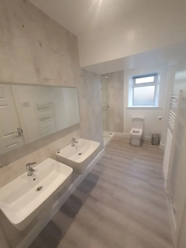 Premier Double Basement room