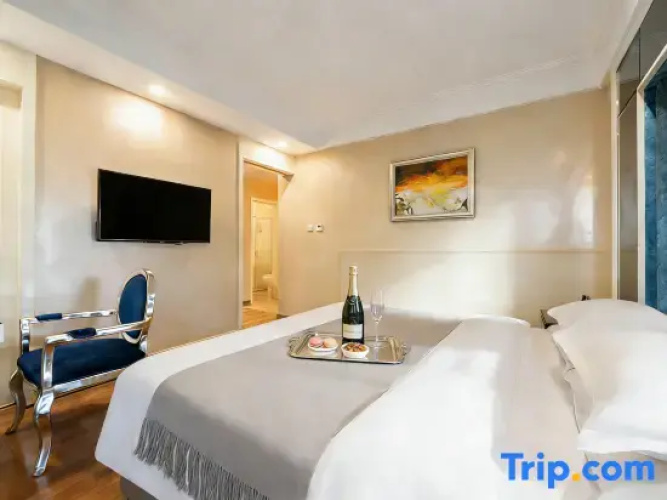 Premier Suite