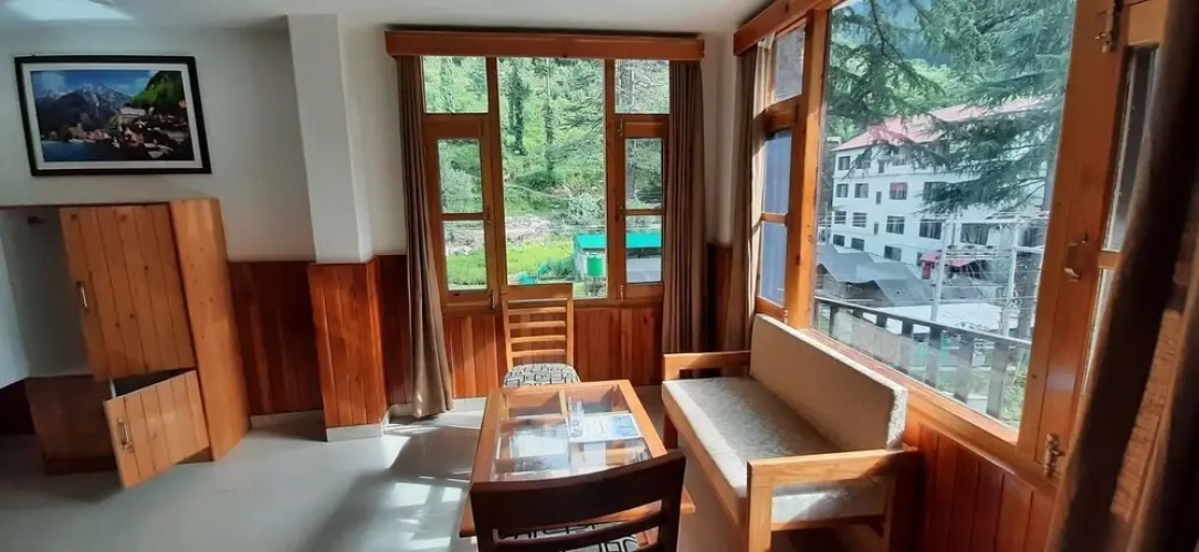 Hotel Aman Place Kasol