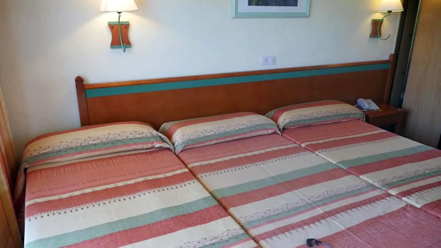 Universal Hotel Laguna