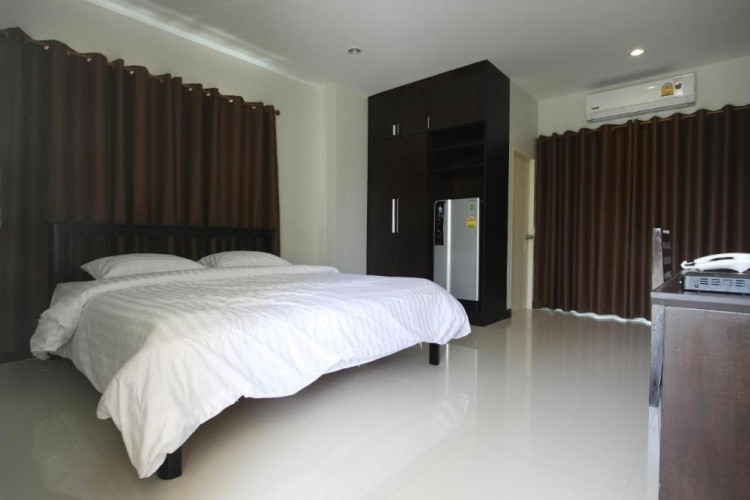 1 Bedroom Apartment with balcony and with view