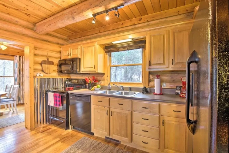 3 Bedrooms Cottage