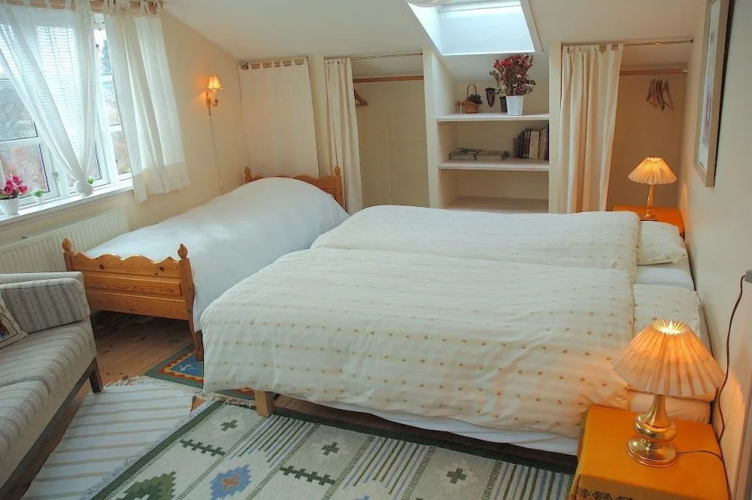 Rose-House Hillerød Bed and Breakfast