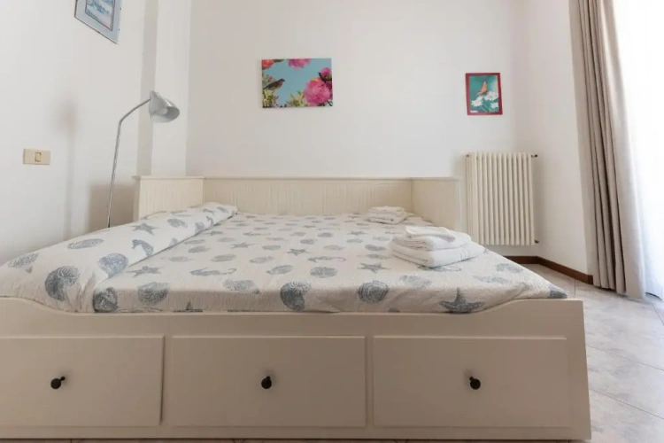 Apartment with sea view