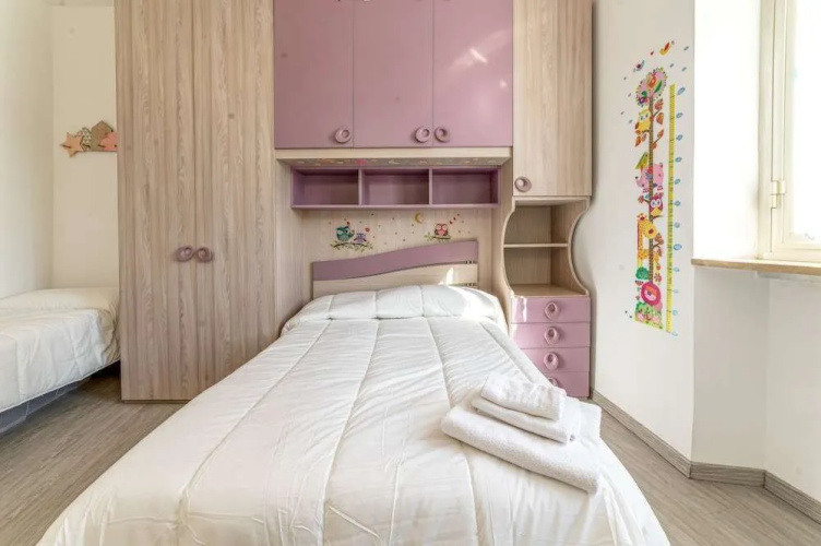 Cornelia Home