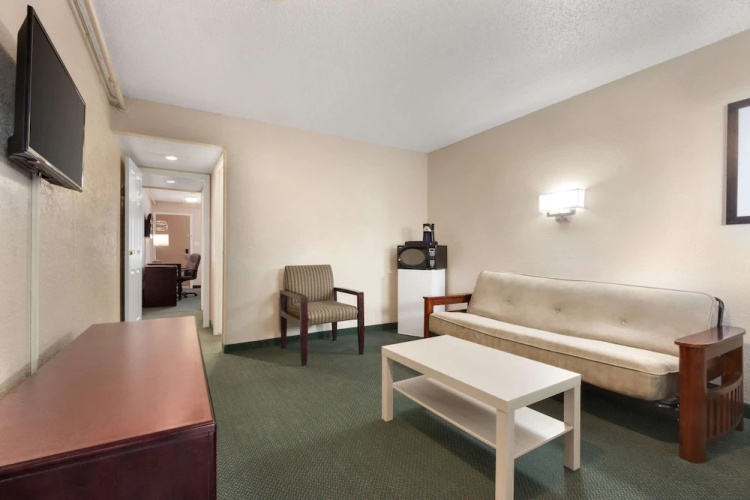 Days Inn - Lethbridge