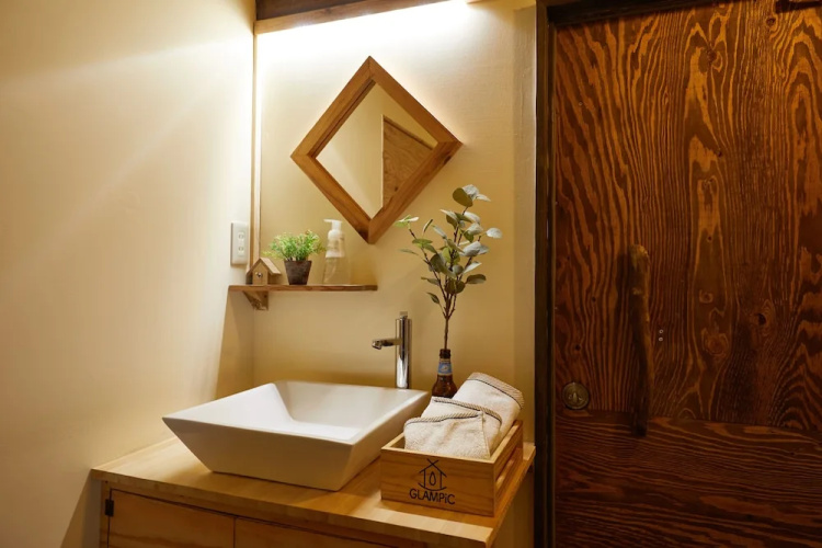 GLAMPiC GUESTHOUSE - Hostel
