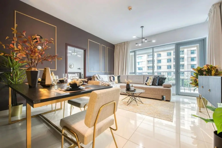 Radiant Urban Retreat With Iconic Burj Khalifa Vws