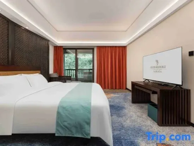 Deluxe Double Family Suite