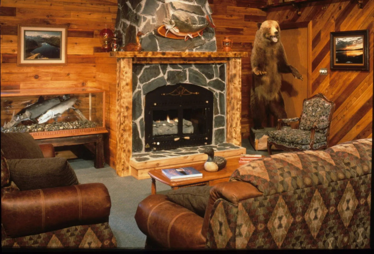 Inconnu Lodge