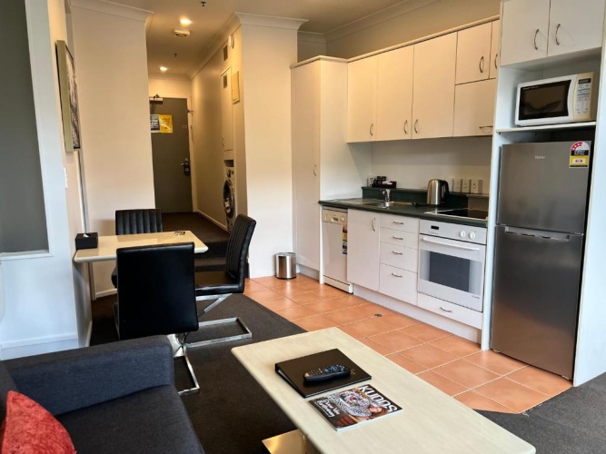 2 Bedrooms Apartment