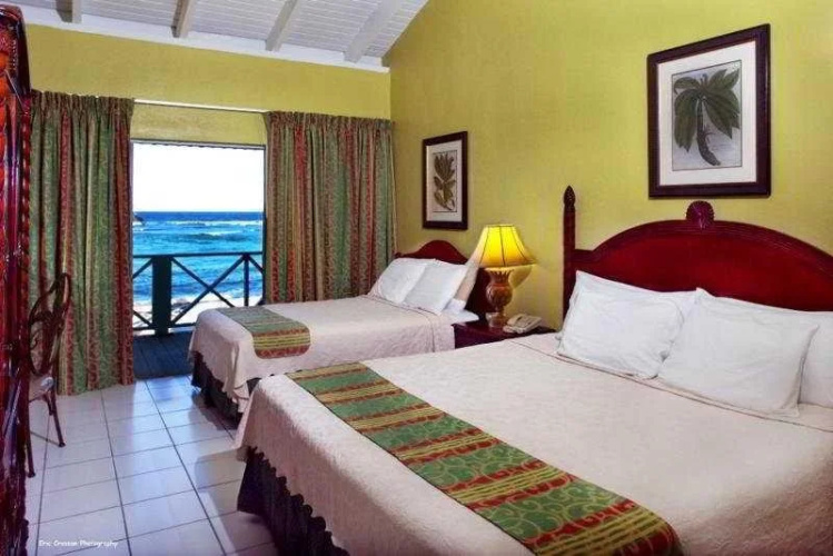 Hibiscus Beach Resort