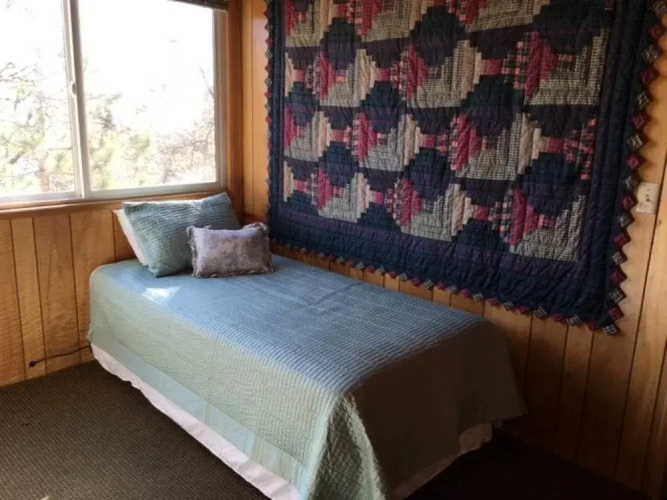 Big Bear Cool Cabins - Mountain Homes