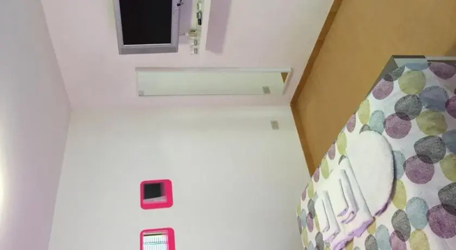 Room 20