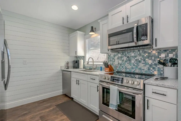 2 Bedrooms Cottage
