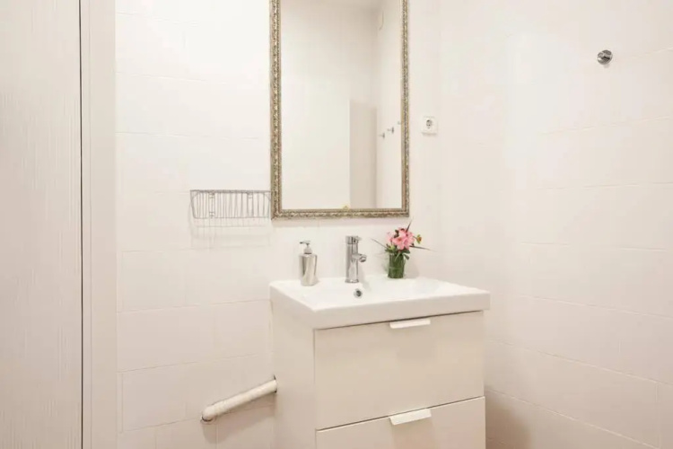 Centric Apartment El Molino Theater