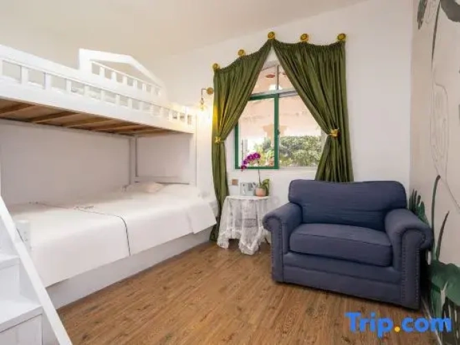 Standard Twin Family room