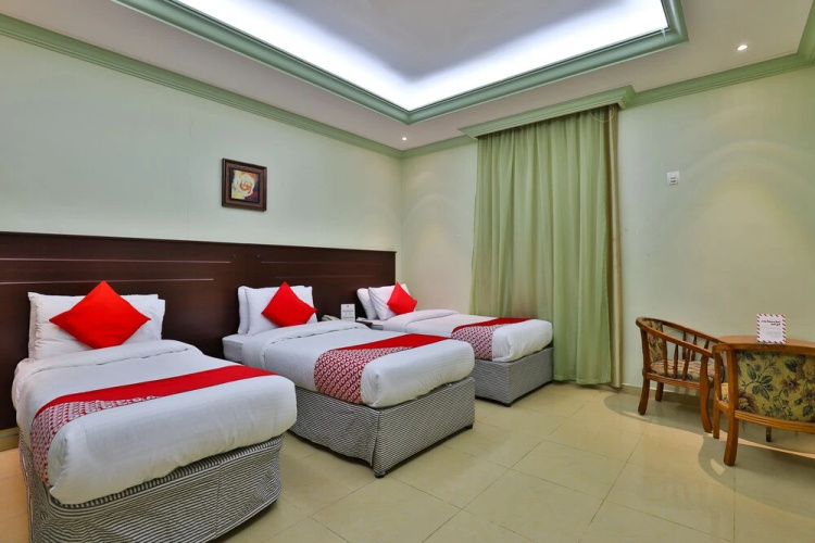 Oyo 425 Hotel Manazil Alfouz
