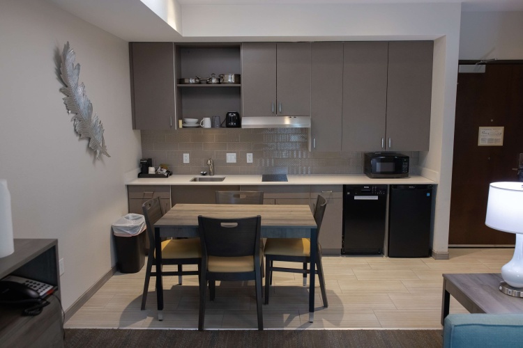 Best Western Plus Executive Residency Phoenix North Happy Va photo 37