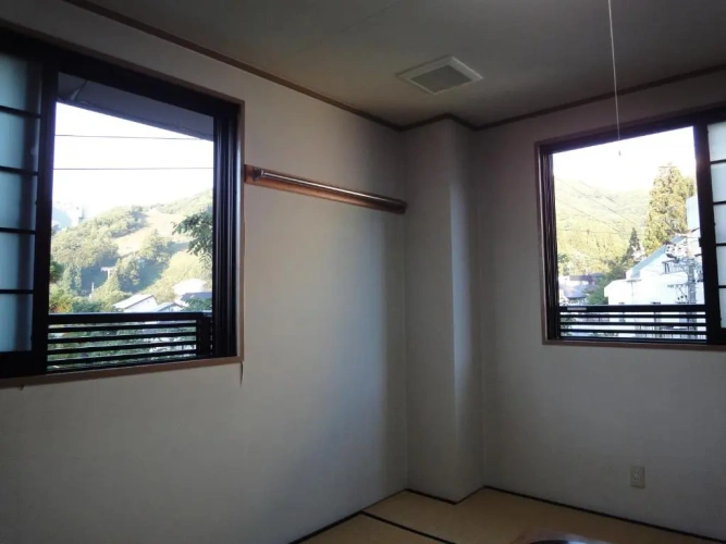 Economy Twin room