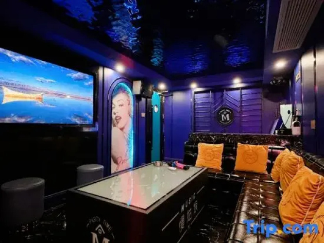 Qushu Adaman · Sky Villa