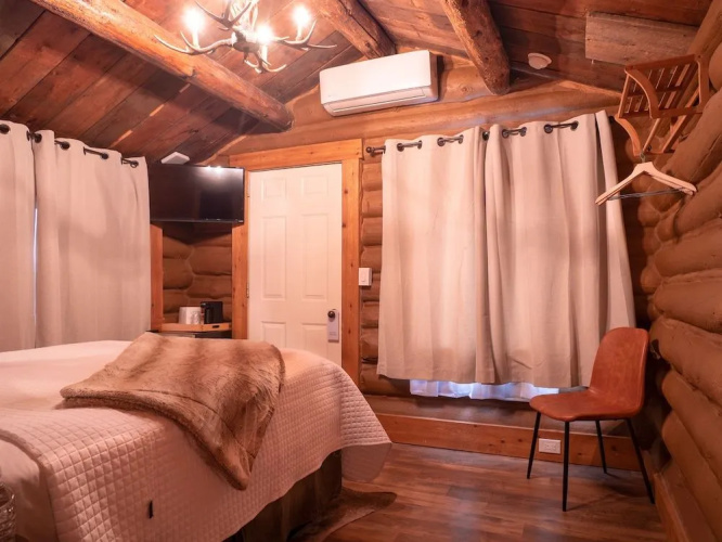 Elkhorn Cabins And Inn
