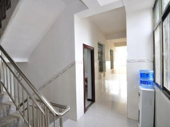 Ru Chun Si Ji Hostel