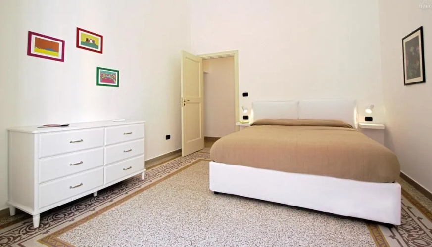 Flat 2 Bedrooms 4 Bathrooms - Naples