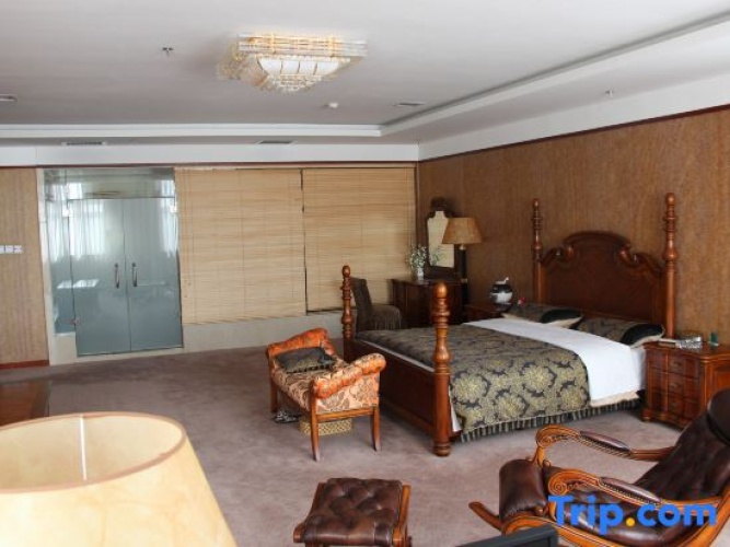 1 Bedroom Double Suite