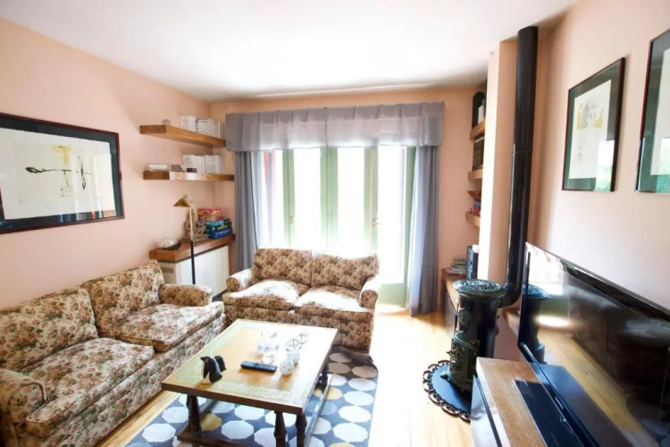 Apartamento con buhardilla