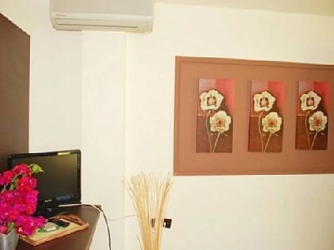 Agnanti Suites