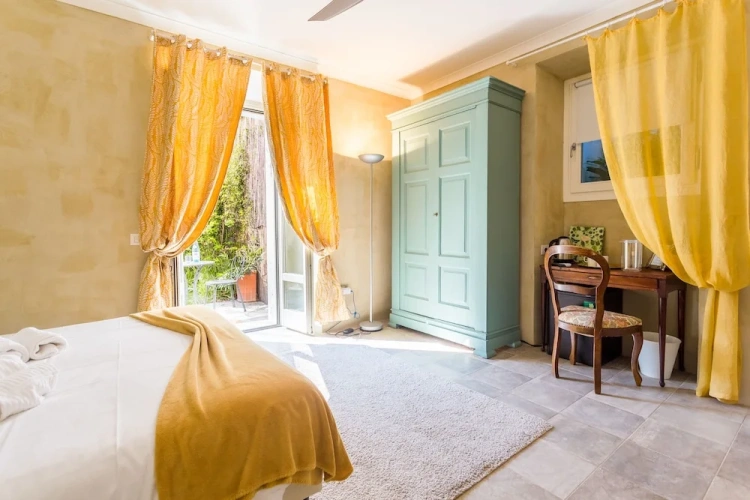 Classic room